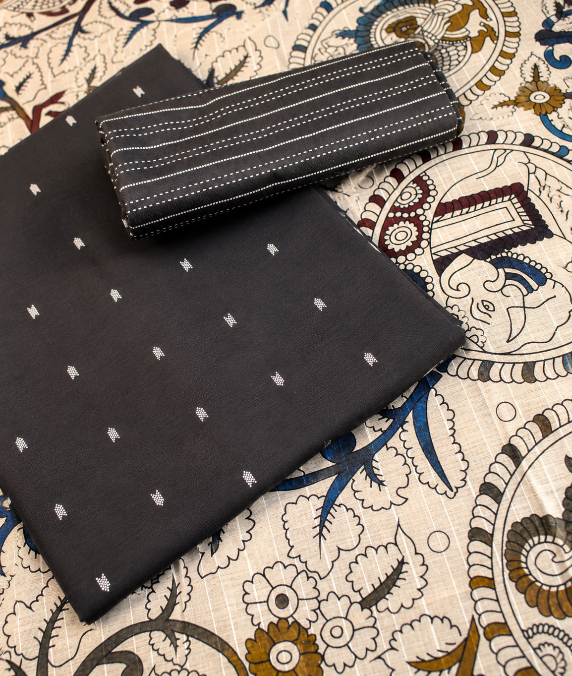 unstitched materials